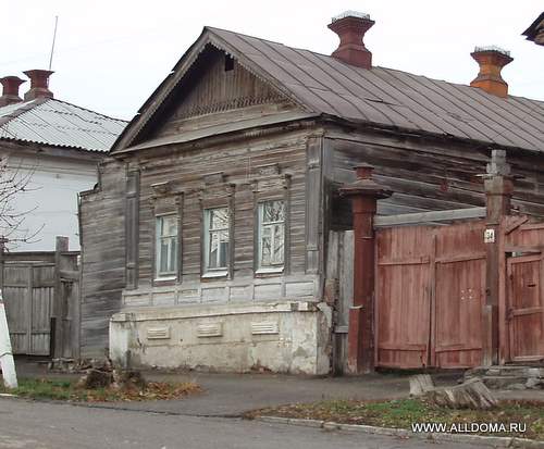 История малоэтажного домостроения в России – это тернистый путь индивидуального домостроения на фоне масштабного индустриального подхода к высотному строительству.